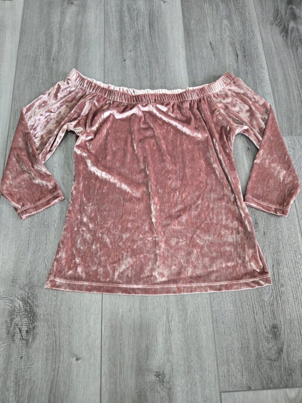 Velvet Off‑Shoulder 3/4 Sleeve Top – Size M